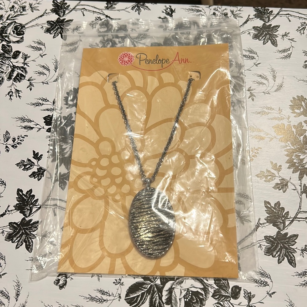 Penelope Ann necklace